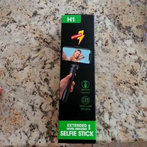 Extended amazing selfie stick